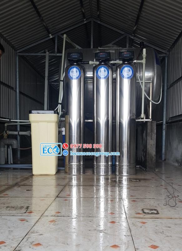 Hệ thống lọc nước ES300I - XẢ TỰ ĐỘNG (Lọc kim loại - Carbon - Làm mềm, lọc canxi)